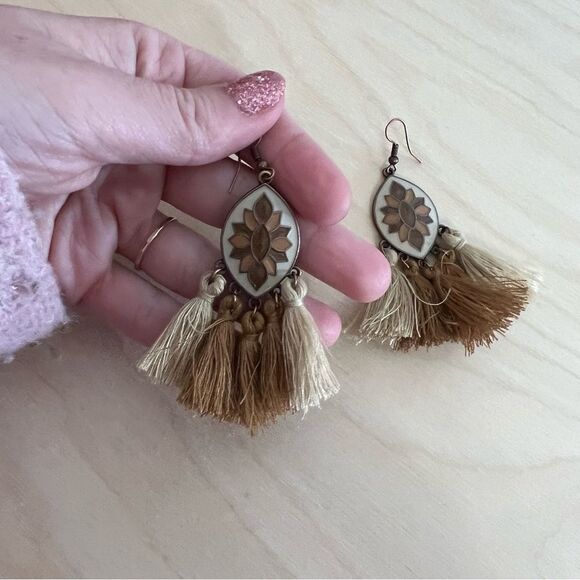 Bohemian tassel earrings NEW - Picture 3 of 7